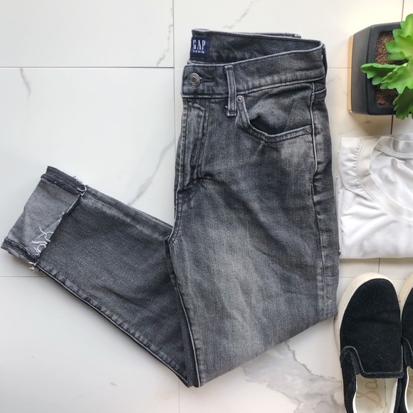 GAP Denim - GAP Grey Cropped High Rise Denim Capris